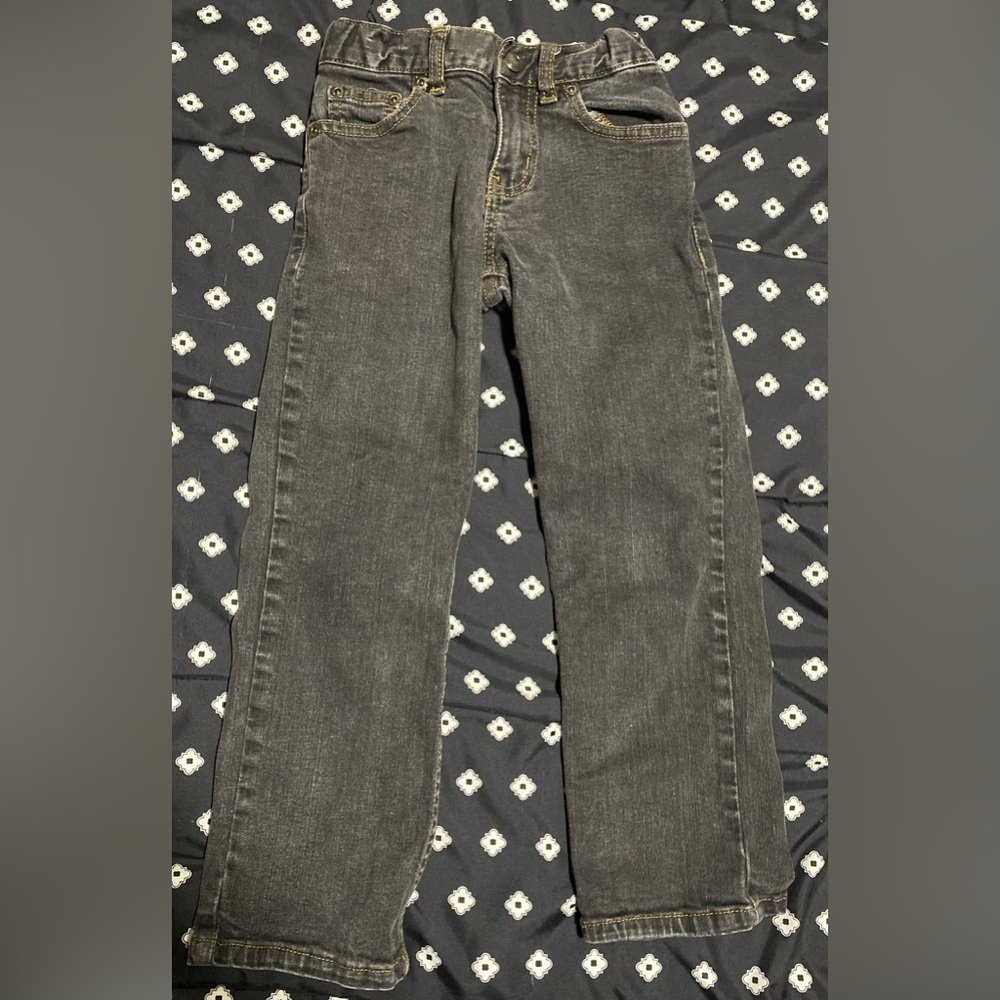💰2/$10 Kids Black Denim Jean size 6R